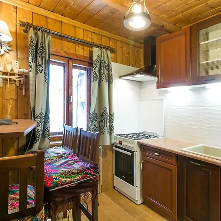 Dom Wypoczynkowy I Apartamenty 