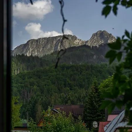Dom Wypoczynkowy I Apartamenty 
