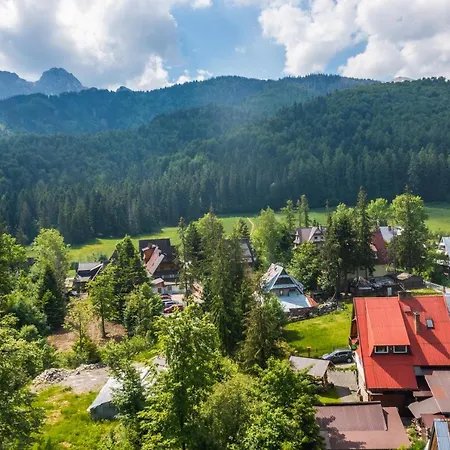 Dom Wypoczynkowy I Apartamenty 