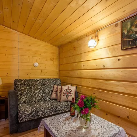 Dom Wypoczynkowy I Apartamenty 