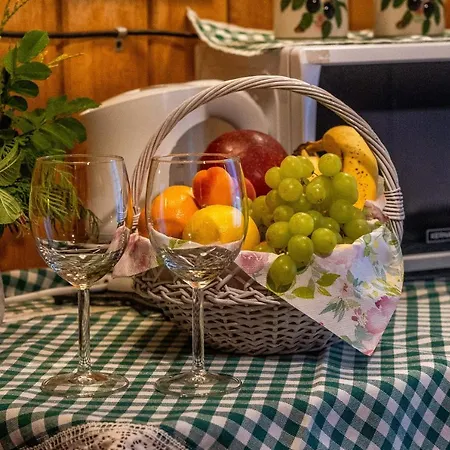 Dom Wypoczynkowy I Apartamenty 