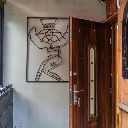 Dom Wypoczynkowy I Apartamenty 