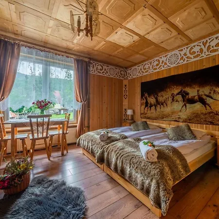 Dom Wypoczynkowy I Apartamenty 